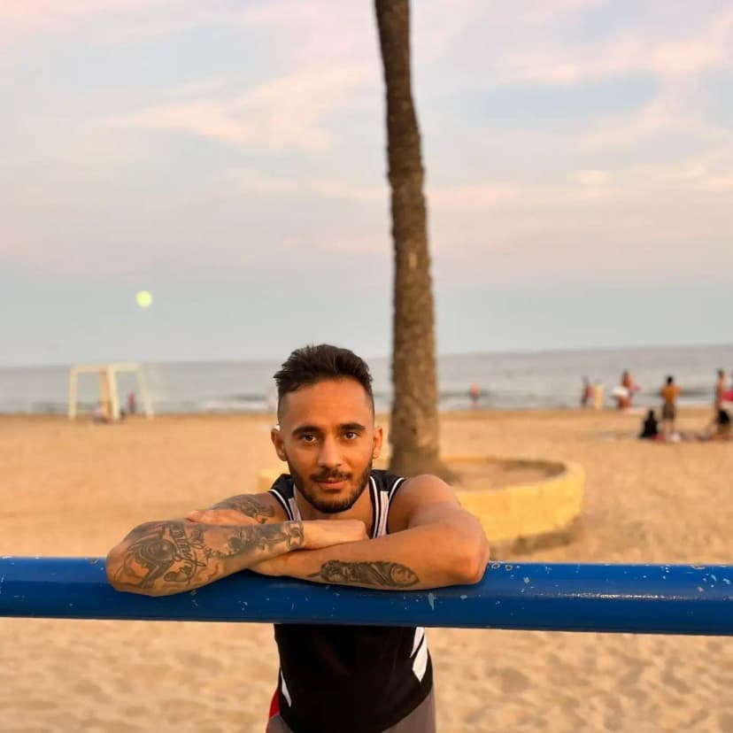 Antony_Bellavista_spiaggia_primo_piano